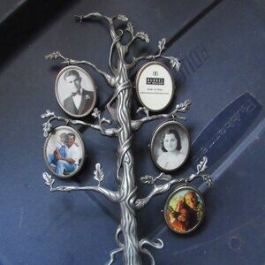 Burnes of Boston Metal Family Tree Photo Frame decor